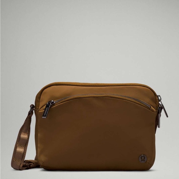 lululemon athletica Handbags - Lululemon City Adventurer Crossbody NWT